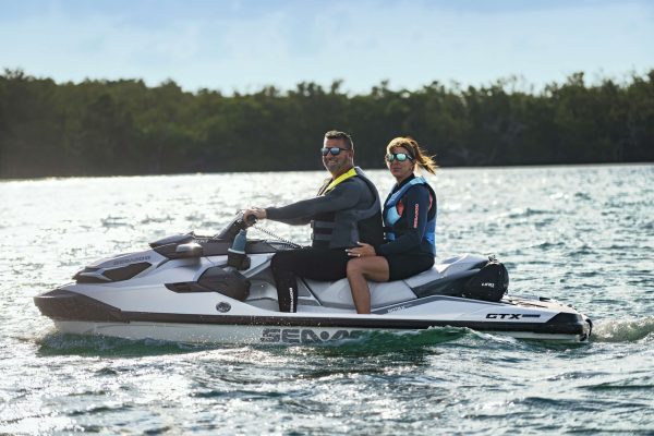 Sea-Doo GTX LIMITED (2024) - Image 3